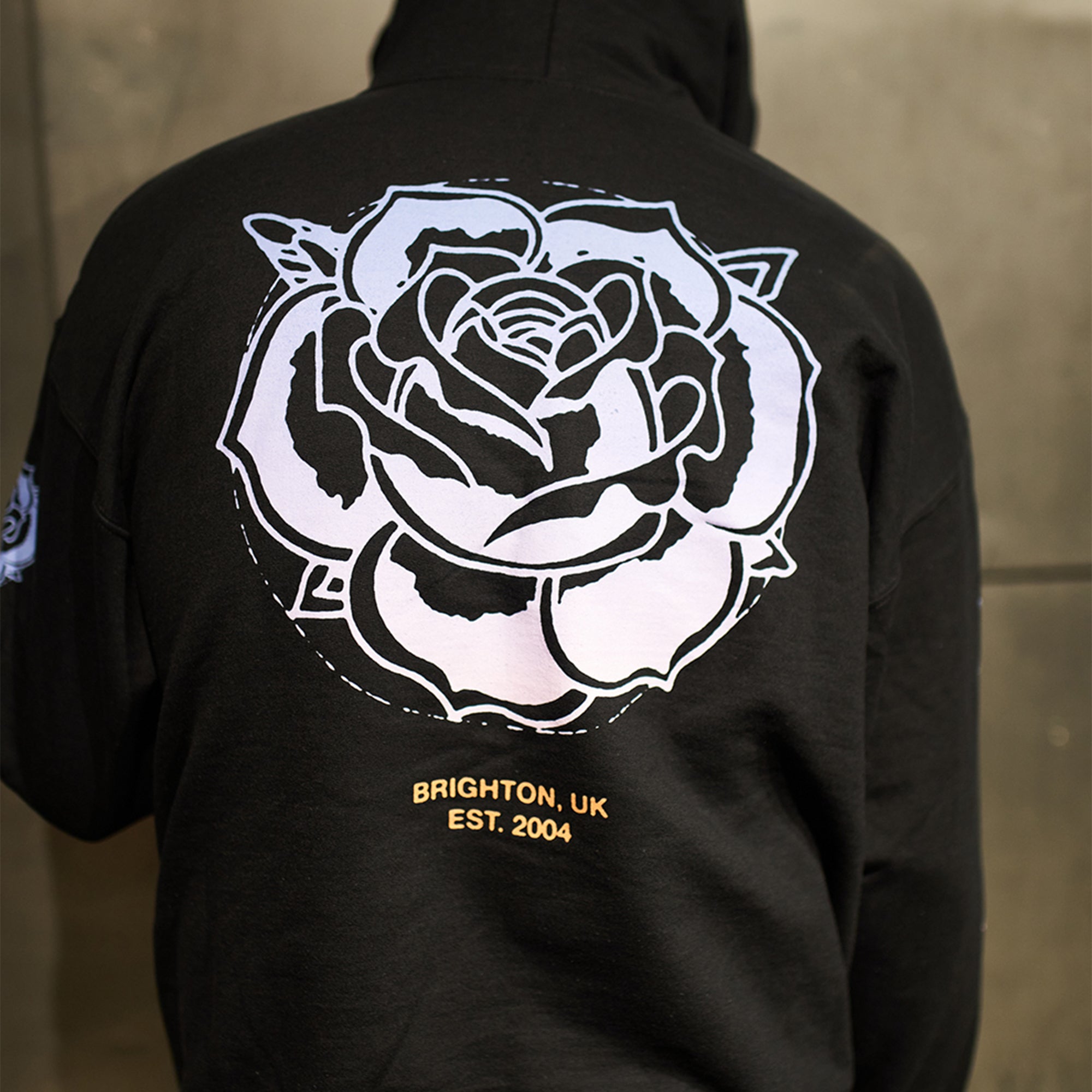 architects-rose-pullover-hoodie-schwarz-mit-tasche image 6